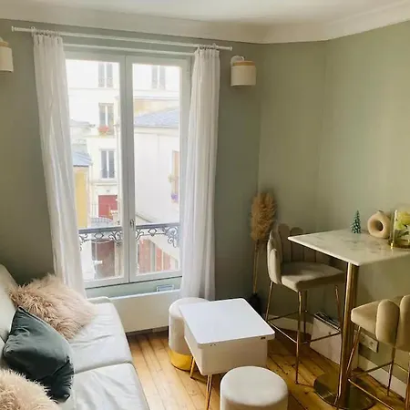 Very Cosy Flat Center Of Montmartre * Paris