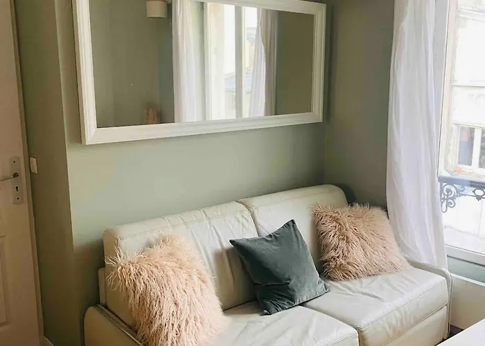 Very Cosy Flat Center Of Montmartre Lägenhet Paris